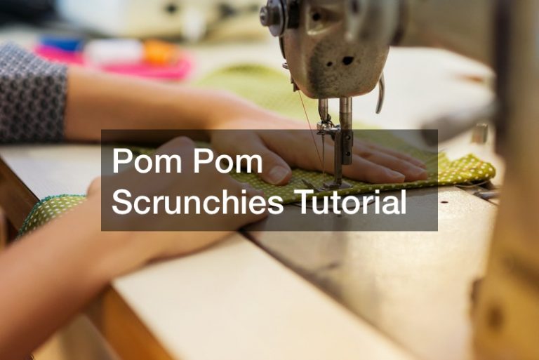 Pom Pom Scrunchies Tutorial